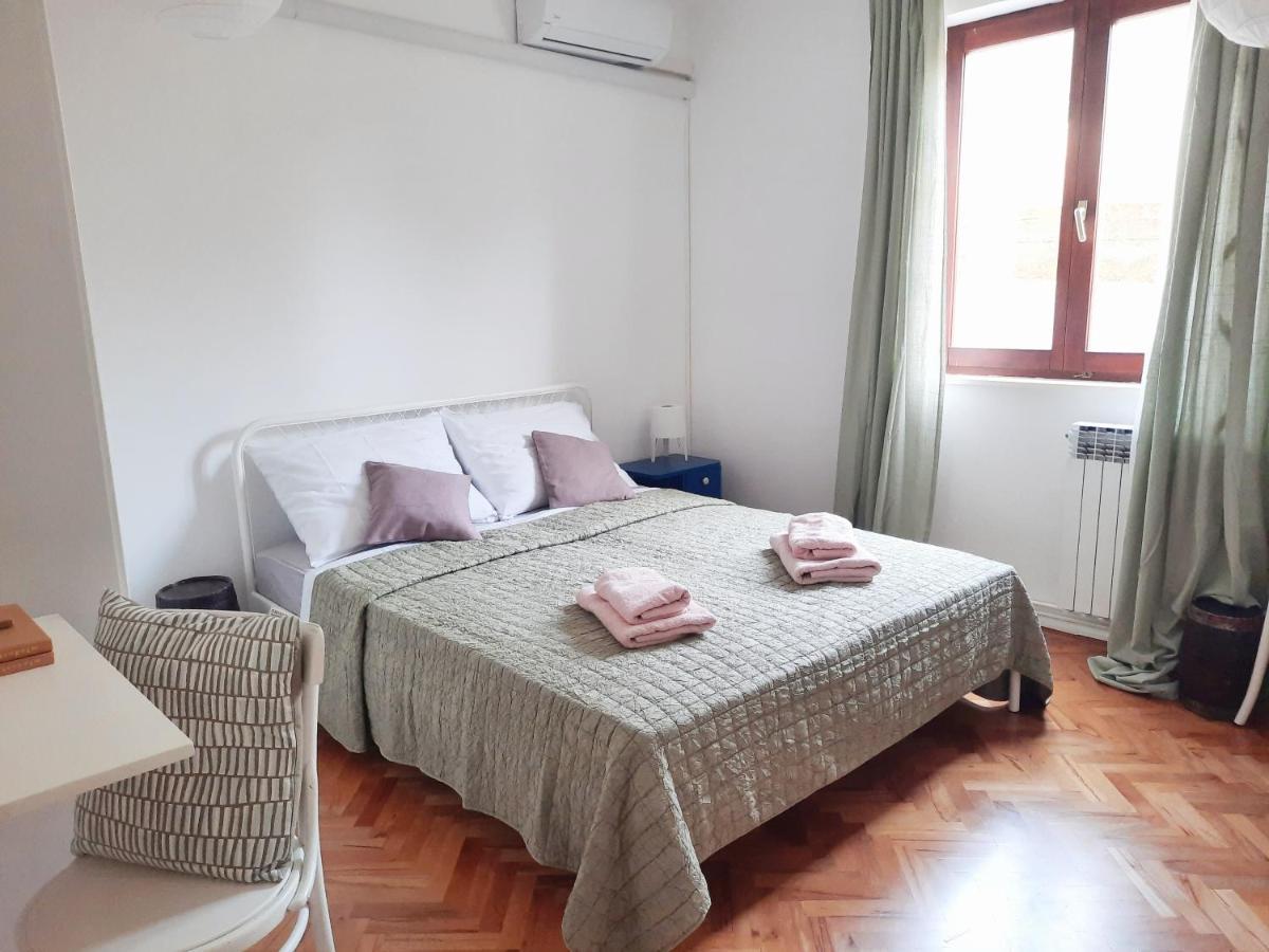 Apartment Nino In Пула Екстериор снимка