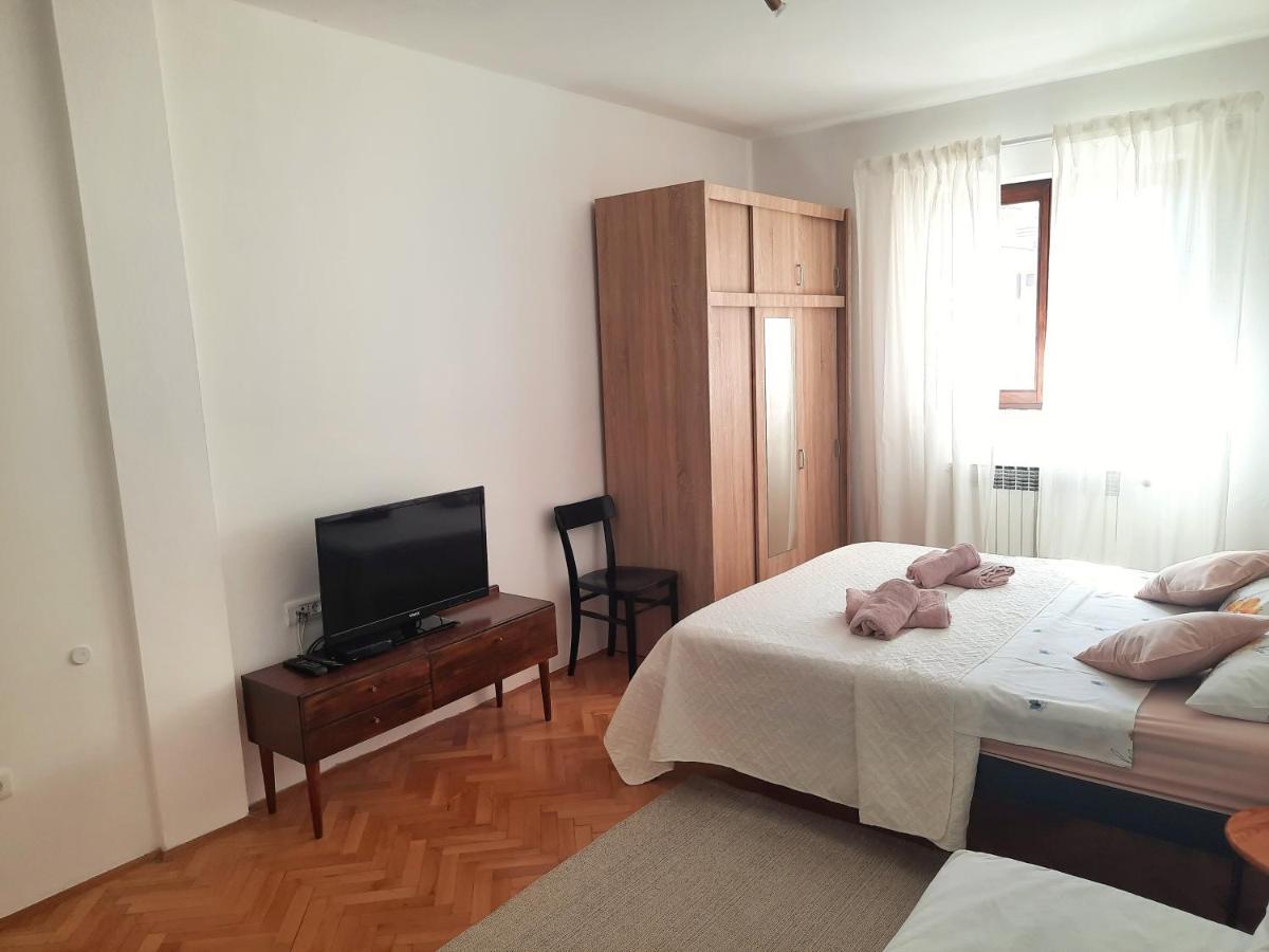 Apartment Nino In Пула Екстериор снимка