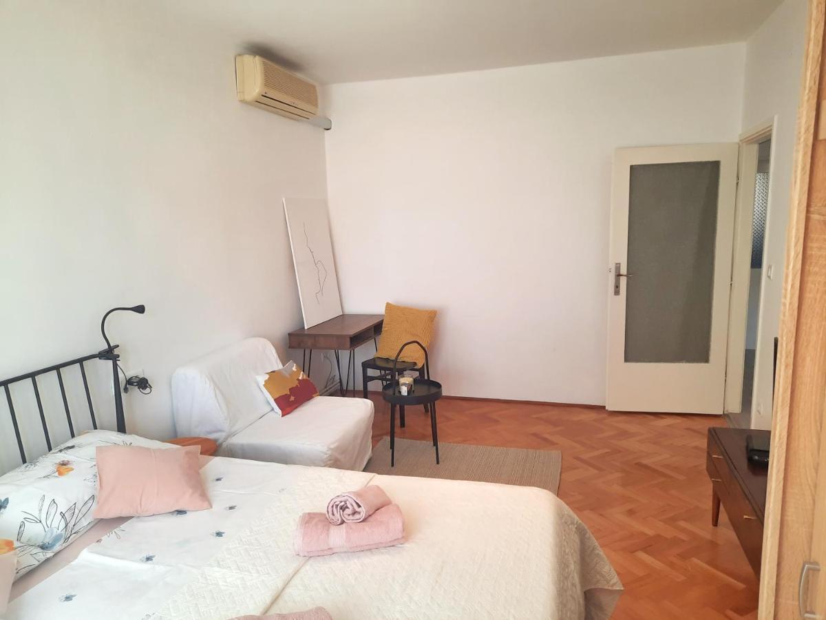 Apartment Nino In Пула Екстериор снимка